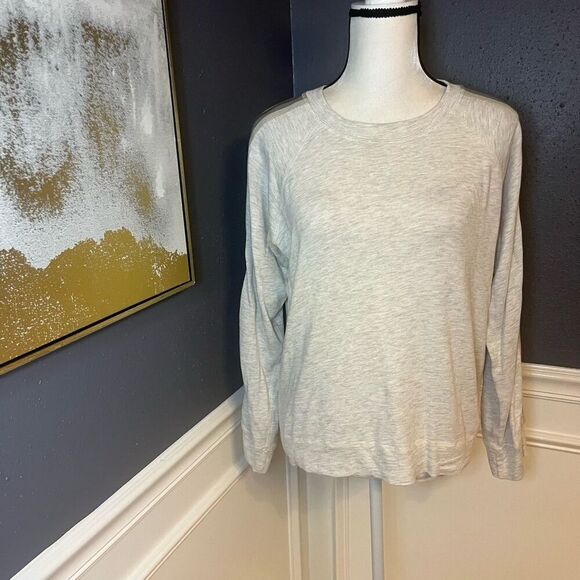 Monrow Supersoft Vintage Neutral Stripe Raglan Top - Picture 5 of 12